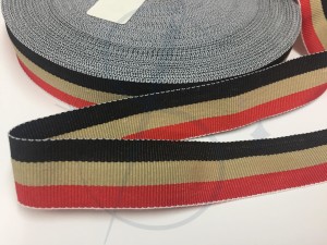 Taśma lampasowa czarnobeżowoczerwona 23mm