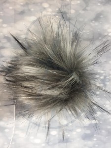 Pompon szary srebrna  nitka   10-12cm   