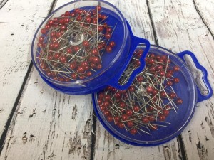 Szpilki metalowe 34mm z czerwoną główką 10 g  